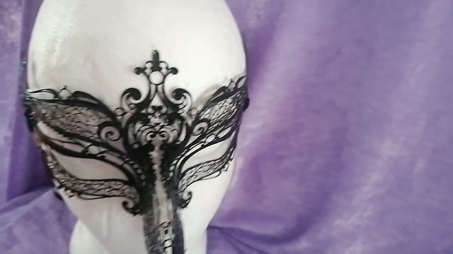 Thumbnail: Black Beak Plague Mask 