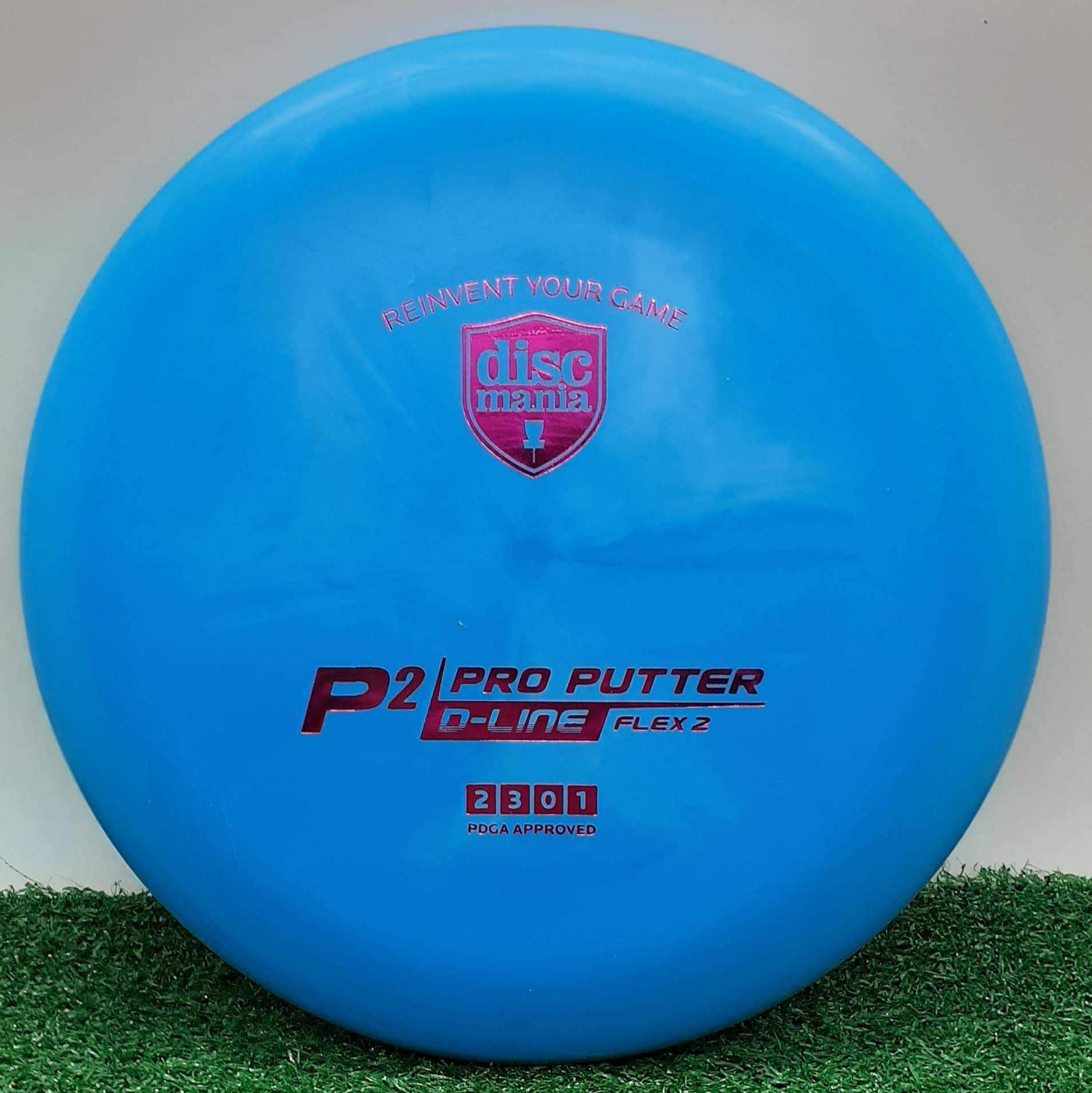 Discmania D-Line P2 (Flex 2) straight-to-stable flight you have known for years, but with two new features