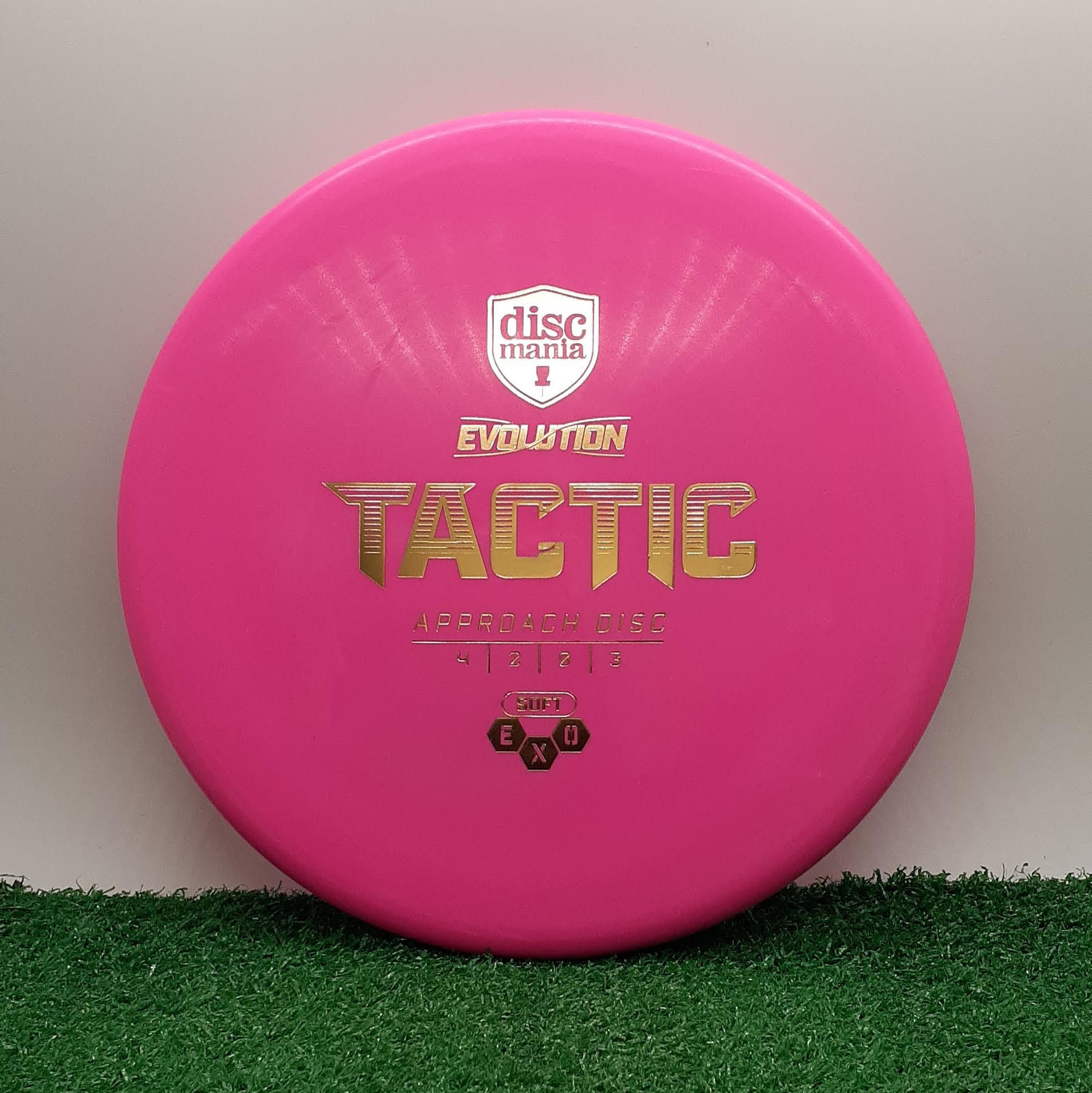 Discmania Soft Exo Tactic overstable throwing putter. You can throw it with confidence and putt reliably into strong winds