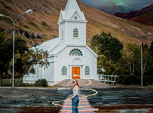 Taylor%20Church%20Walk%20Insta4_edited.j