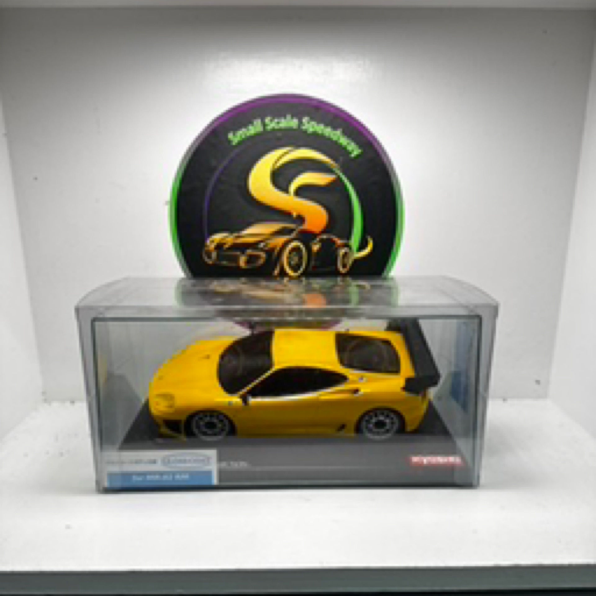 Kyosho Mini-Z Ferrari F430 Yellow