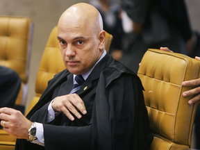No 1º round, Bolsonaro é triturado no Supremo – com cães de guarda e tudo.