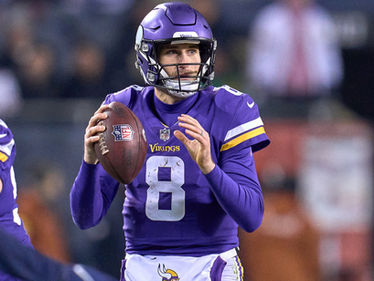 Vikings extend Kirk Cousins
