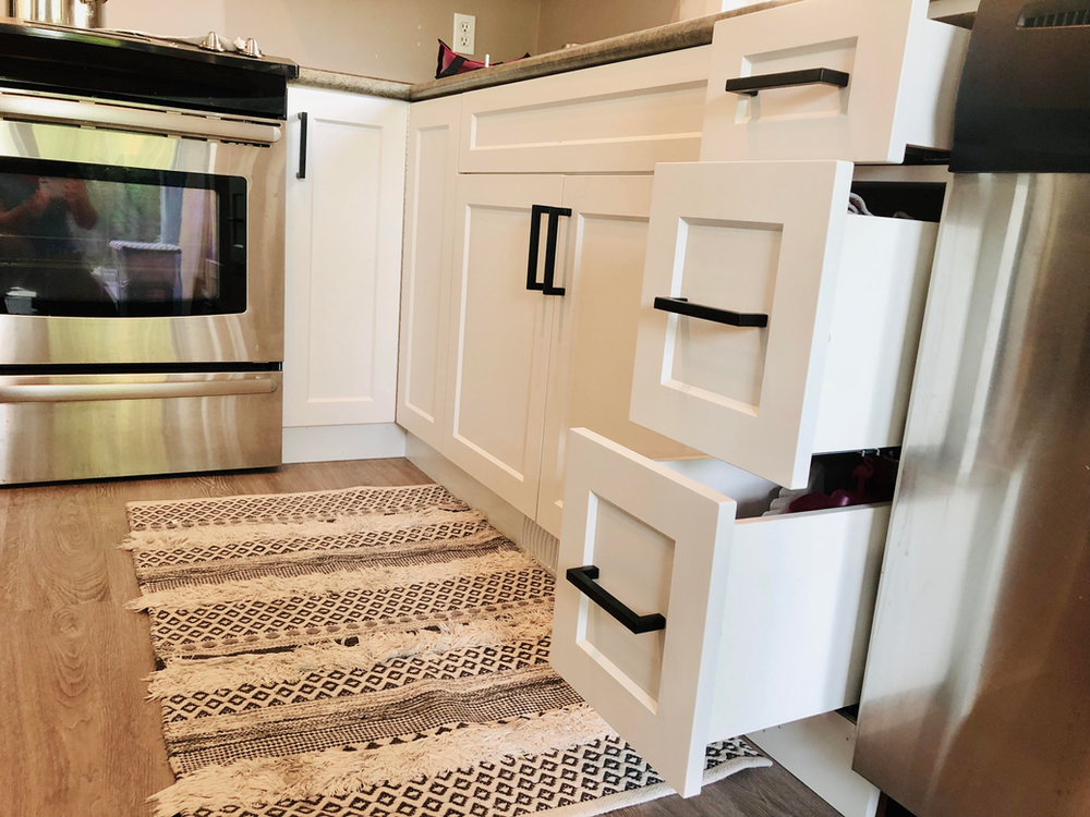 KITCHEN REFACE OR RENOVATE?