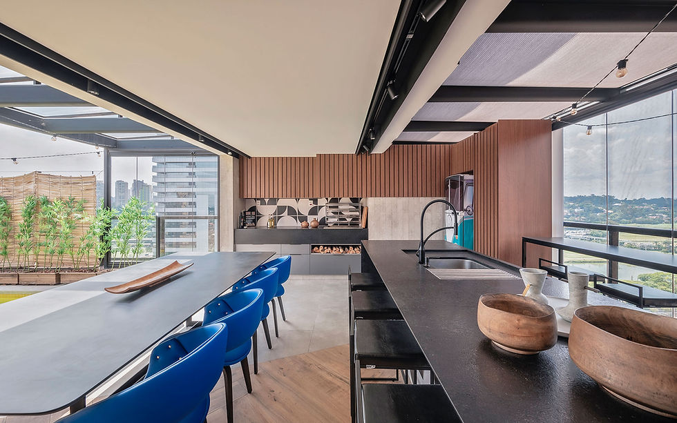 Duplex de 350 m² combina modernidade e aconchego para jovem família paulistana