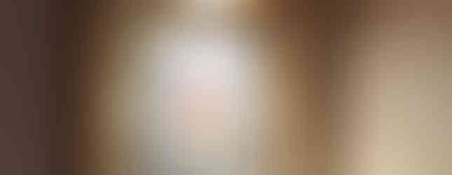 Com dois escritórios, apê de 80 m² ganha décor nas cores verde e terracota