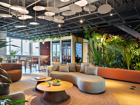 Superlimão requalifica lounge da Accor com foco em pertencimento, sustentabilidade e design simbólico