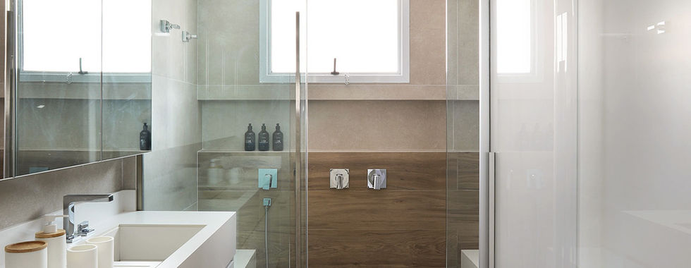 Duplex com SPA ganha piscina, spa e conexão com a natureza