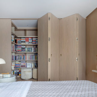 Apartamento tem projeto dedicado aos momentos de leitura