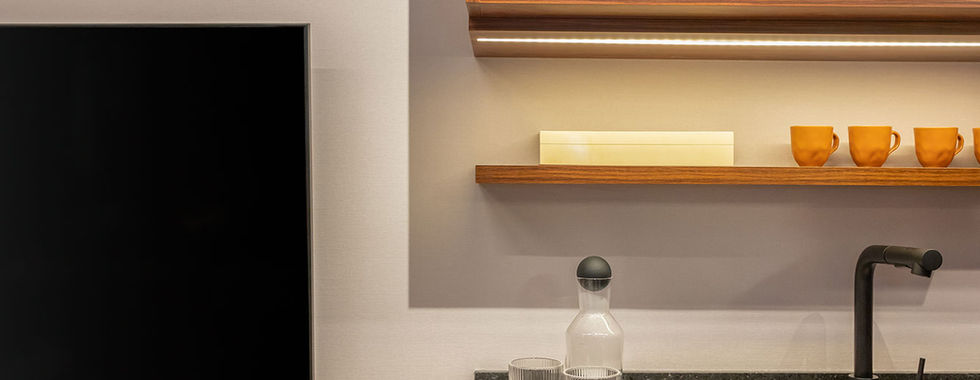Cores setorizam ambientes neste estúdio de apenas 28 m²