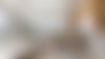 Penthouse de 400 m² combina design autoral e atmosfera de “castelo” contemporâneo no litoral catarinense