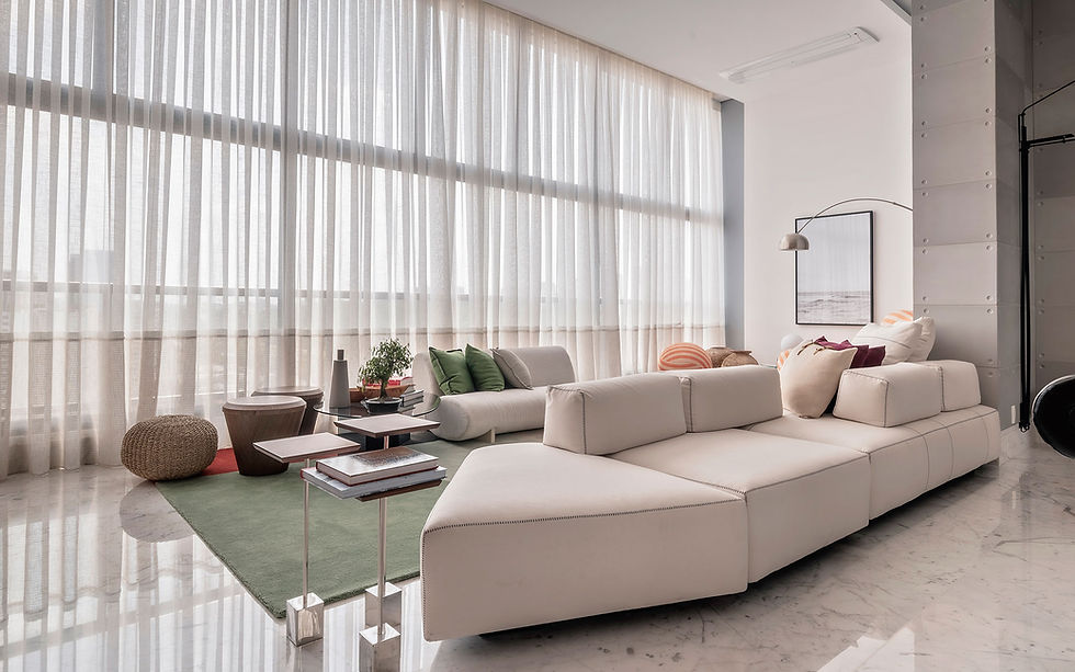 Duplex de 350 m² combina modernidade e aconchego para jovem família paulistana