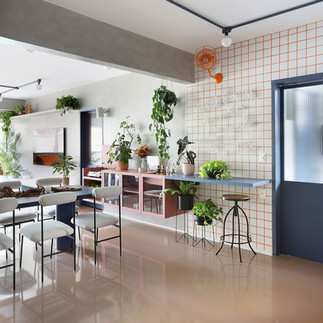 Música de Barbatuques inspira apartamento colorido de 90 m²