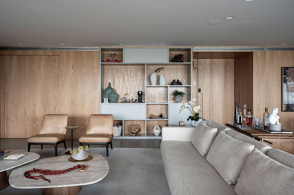 Apartamento de 250 m² ganha elegância e fluidez com paleta neutra