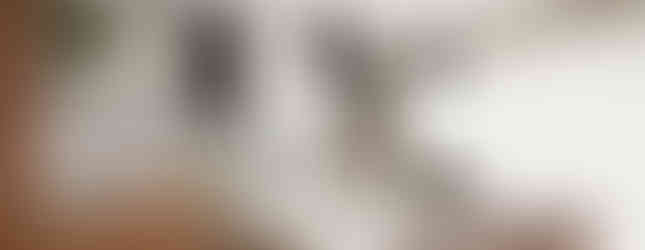 Reforma de apartamento agrega soluções como a inserção de um passa-prato na cozinha