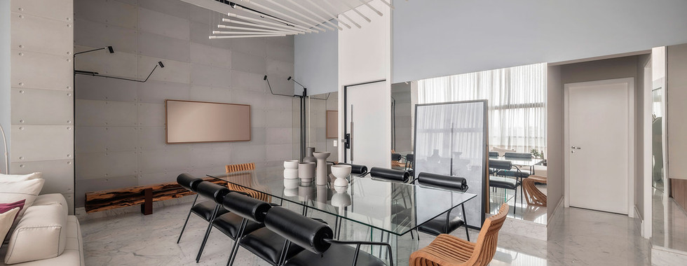 Duplex de 350 m² combina modernidade e aconchego para jovem família paulistana