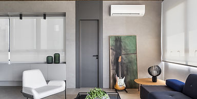 Integração e estilo industrial em projeto de escritório