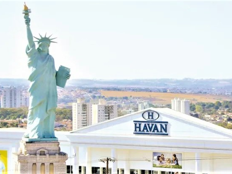 Homem que tentou incendiar Estátua da Liberdade da Havan em Natal é identificado, afirma Luciano Hang