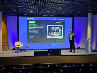Apresentação do SIC — Sistema Integrado de Cooperativas durante o WCM 2026, em Belo Horizonte, com participação da Coopedu.
