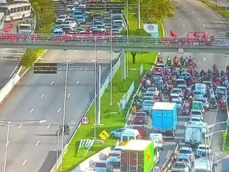 MST bloqueia BR-101 em Natal e causa interdição total no km 94