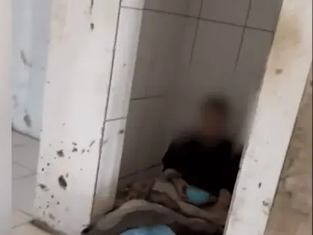 Pais são presos suspeitos de manter filho autista de 19 anos em “jaula”