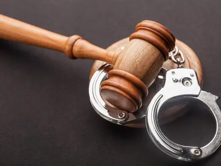 Justiça solta auditor fiscal de 88 anos preso por homofobia e ameaça de morte contra o filho