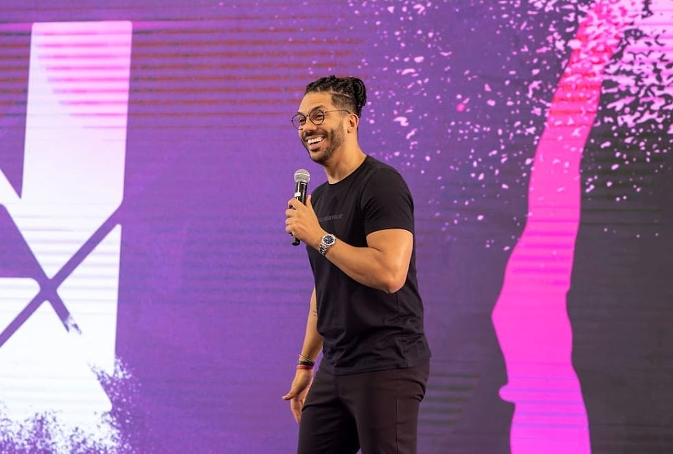 Joel Jota é anunciado como primeiro palestrante do Fórum Negócios 2025