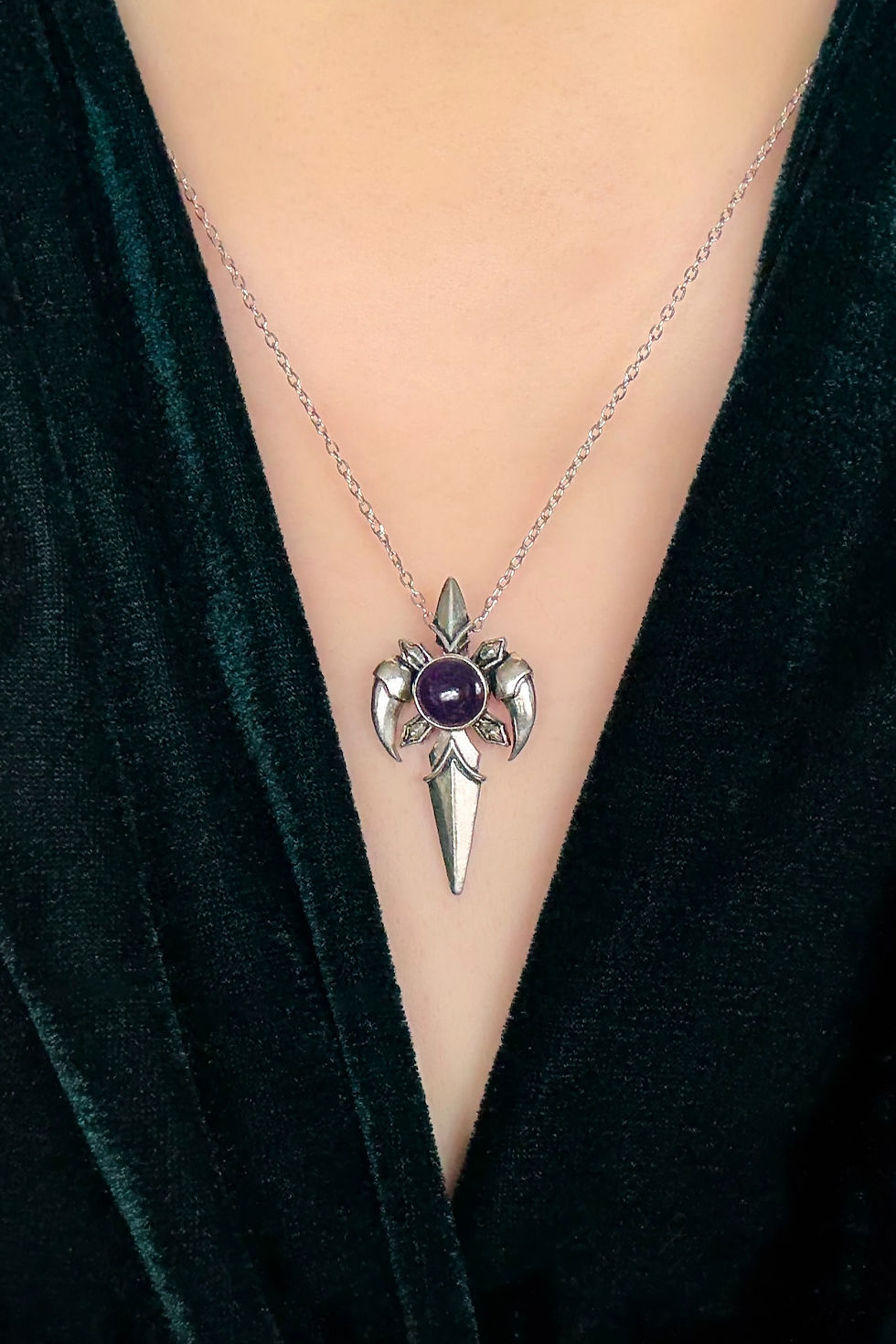Miniatyrbild: Ametist halsband | Svärd