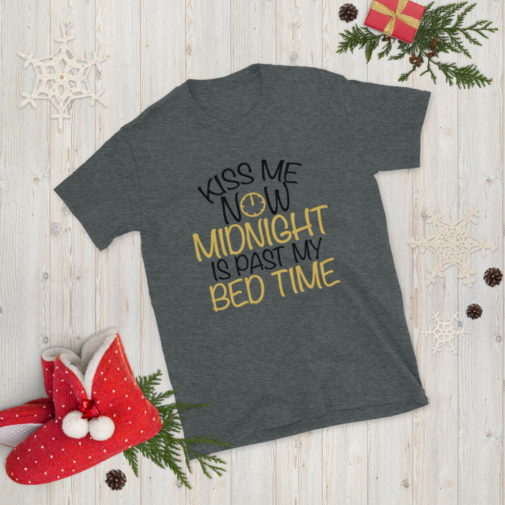 13--Kiss-me-now Short-Sleeves T-Shirt