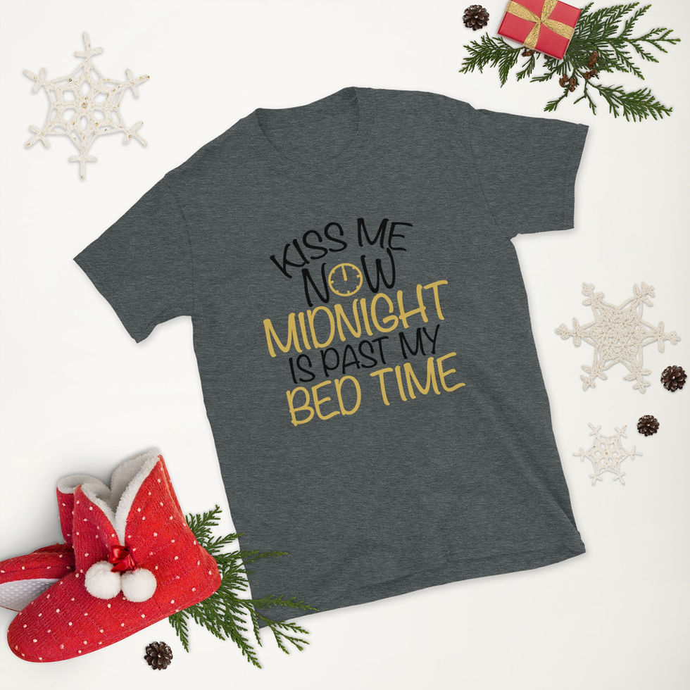 Thumbnail: 13--Kiss-me-now Short-Sleeves T-Shirt