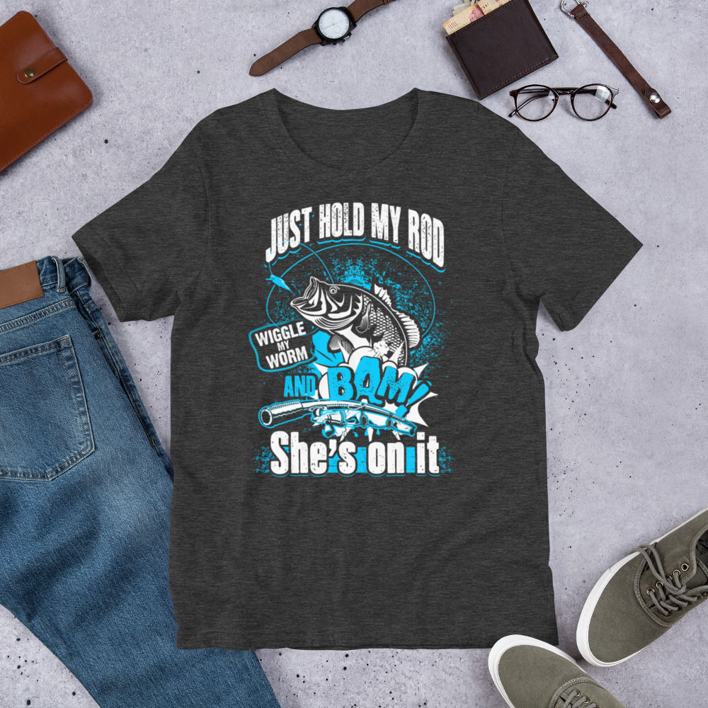 She-is-On-It-Fishing Short-Sleeve Graphic T-Shirt