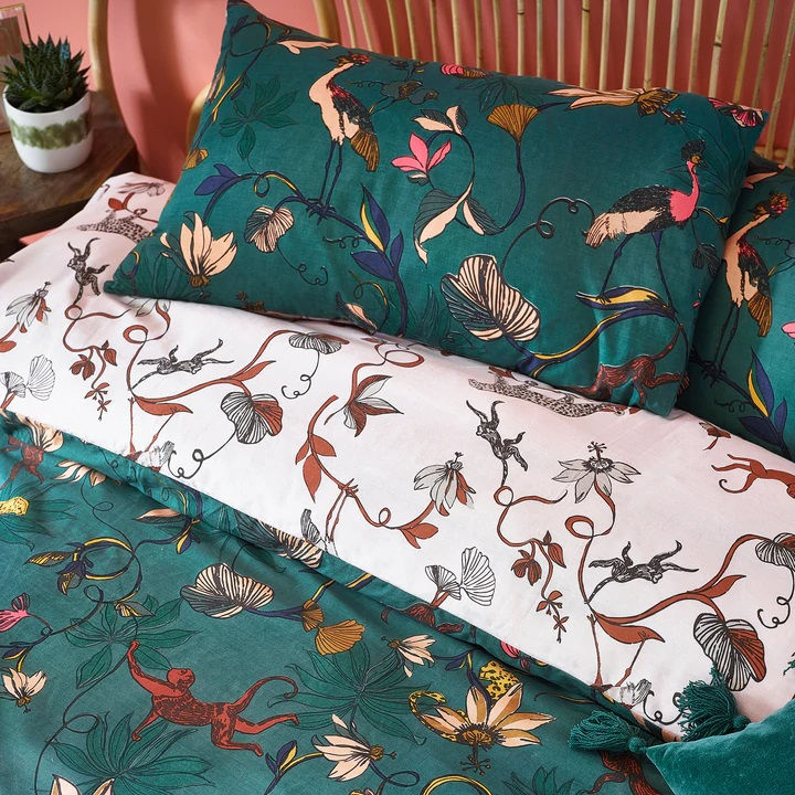 Thumbnail: Wildlings Tropical Duvet Cover Set -Juniper Green