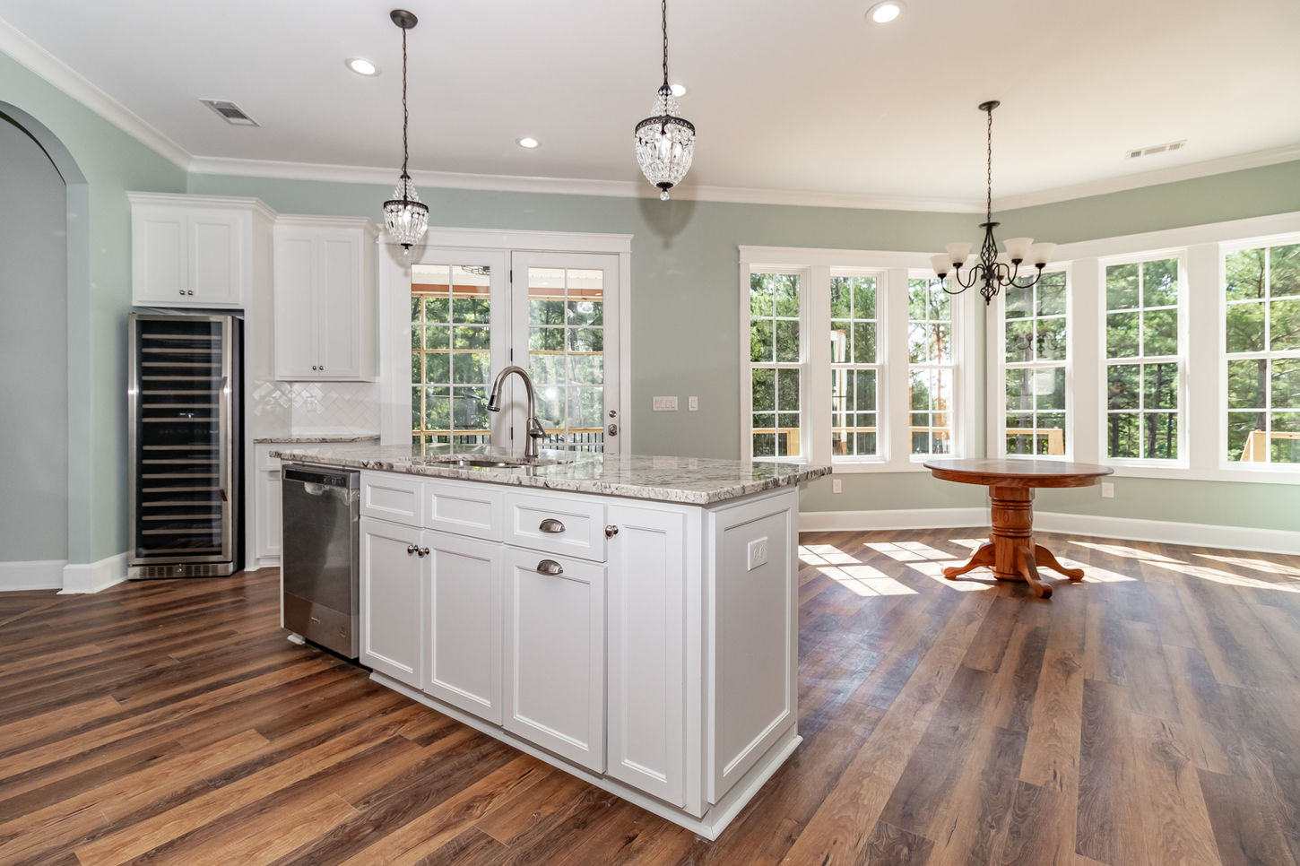 5636 WHITE OAK RD ©-3193.jpg