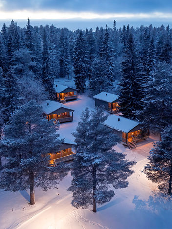 Cabins in winter at Brändön Lodge
