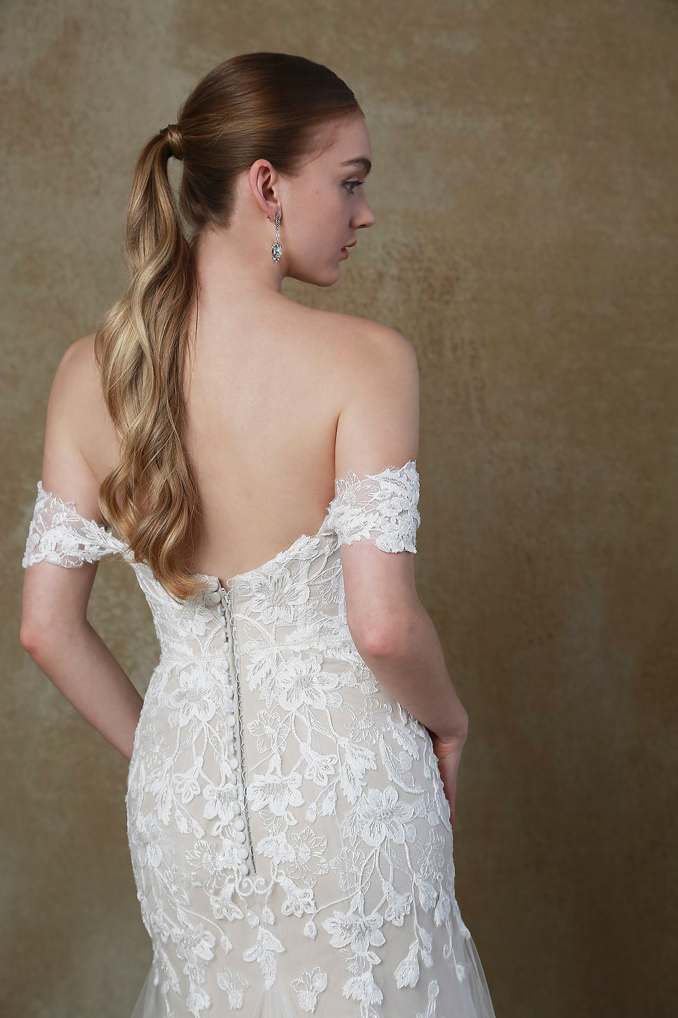 Thumbnail: R1796-Trumpet Lace Wedding Dress