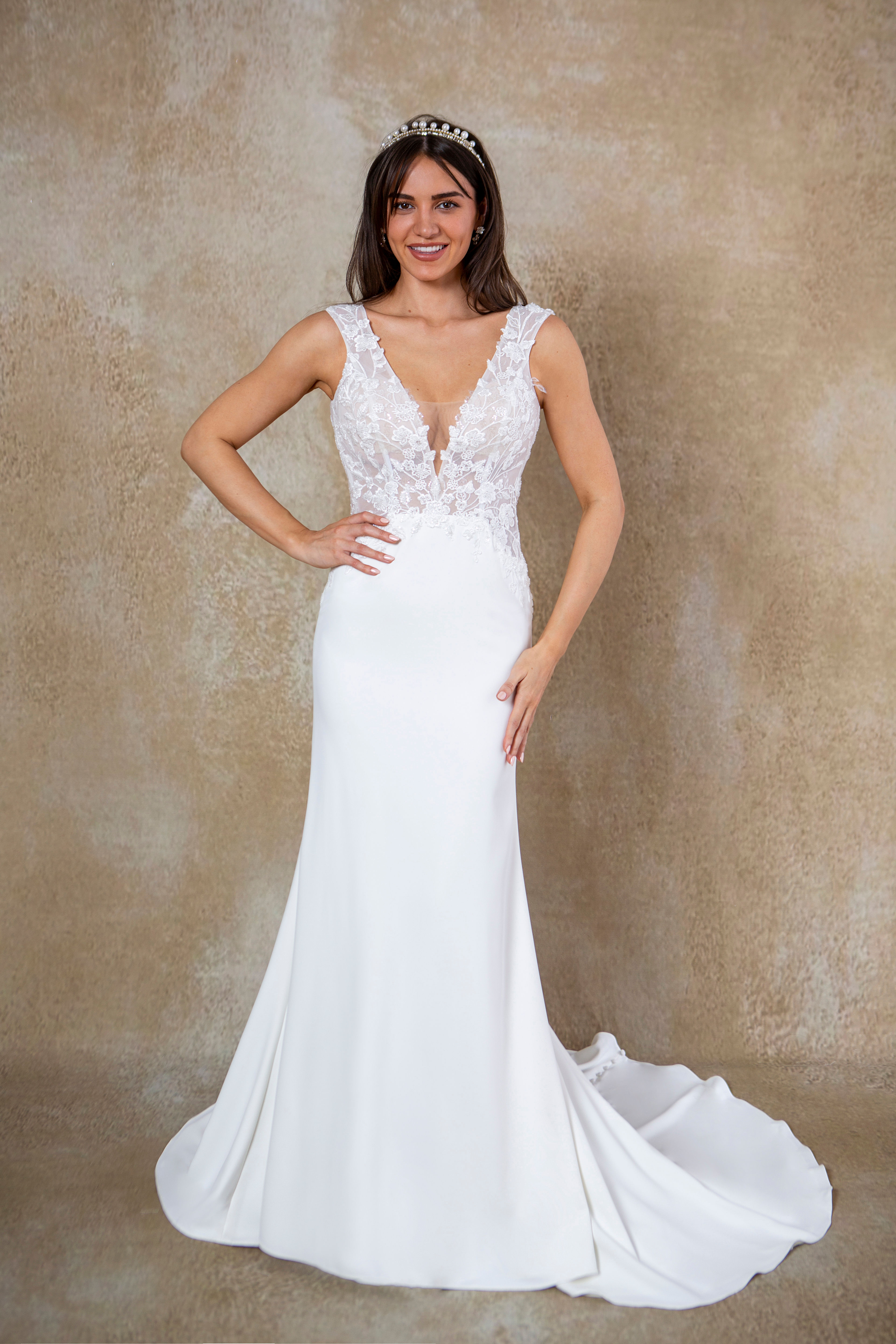 Sage-BE875丨Crepe And Lace Wedding Dress