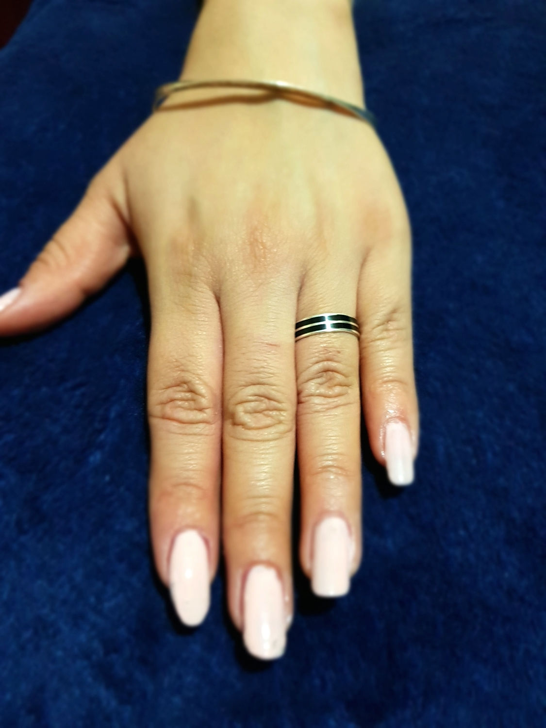 Anillo Tiras negras