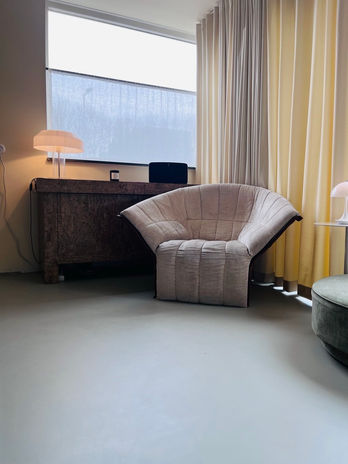 gietvloer kleur kiezen met veel lichtinval