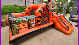 Locação de Brinquedo Inflável Multi Atividades com Piscina de Bolinhas montado na região de São Paulo, Barueri e Alphaville SP