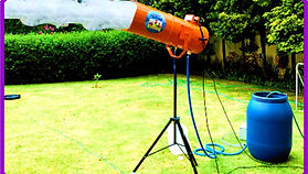 Aluguel de Brinquedos Aquáticos Futebol de Sabão e Canhão de Espuma para toda a região metropolitada de São Paulo, Barueri e Alphaville.