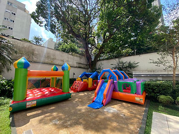 Brinquedo Multi Atividade com Piscina de Bolinhas montado na região de Barueri e Alphavill