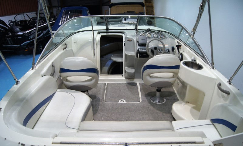 Thumbnail: 2006 Maxum 2400 SC3