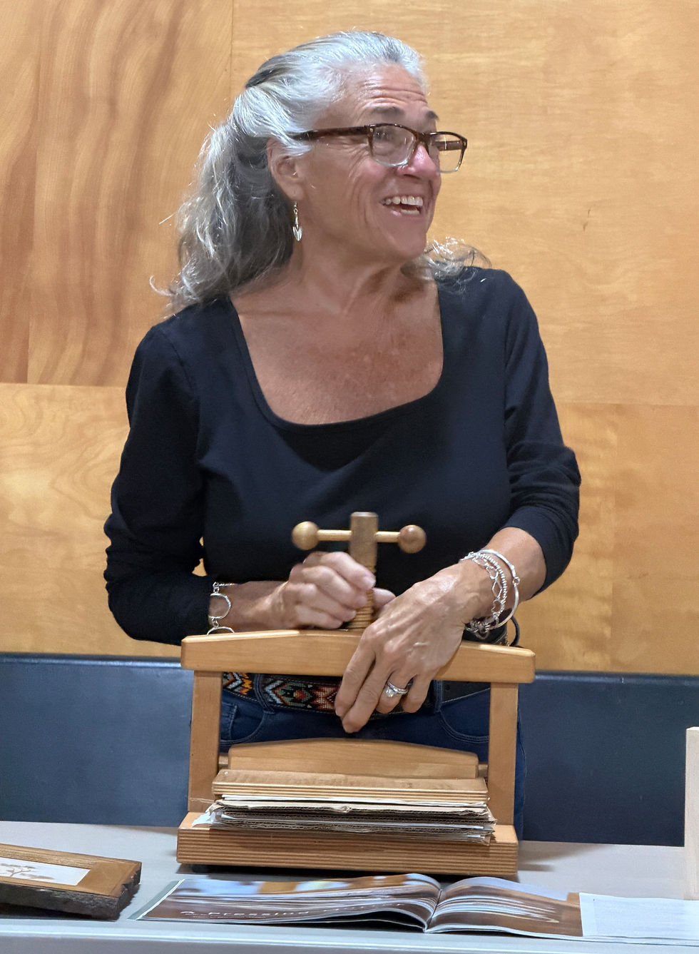 Beth Murphy, pressed botanicals artist
