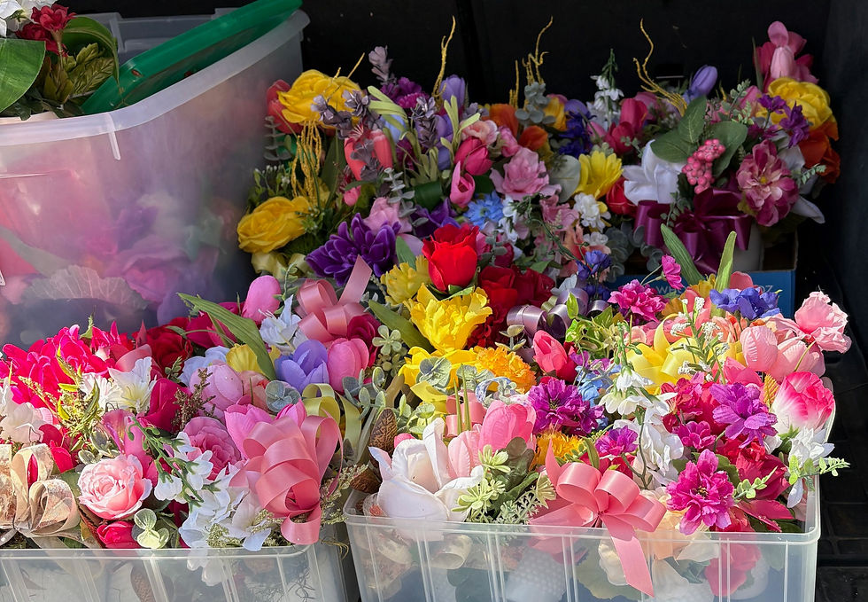 The Rutland Garden Club is committed to outreach into the community. This spring we brightened our senior neighbors' days with two lively events!