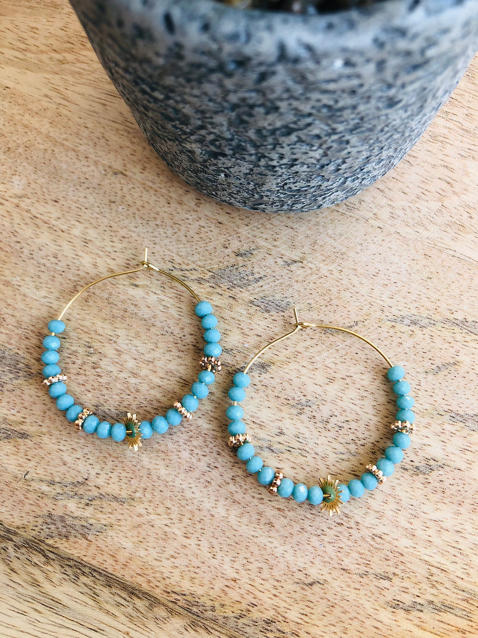 Miniature : Créoles dorées avec perles à facettes , soleil et perles dorées