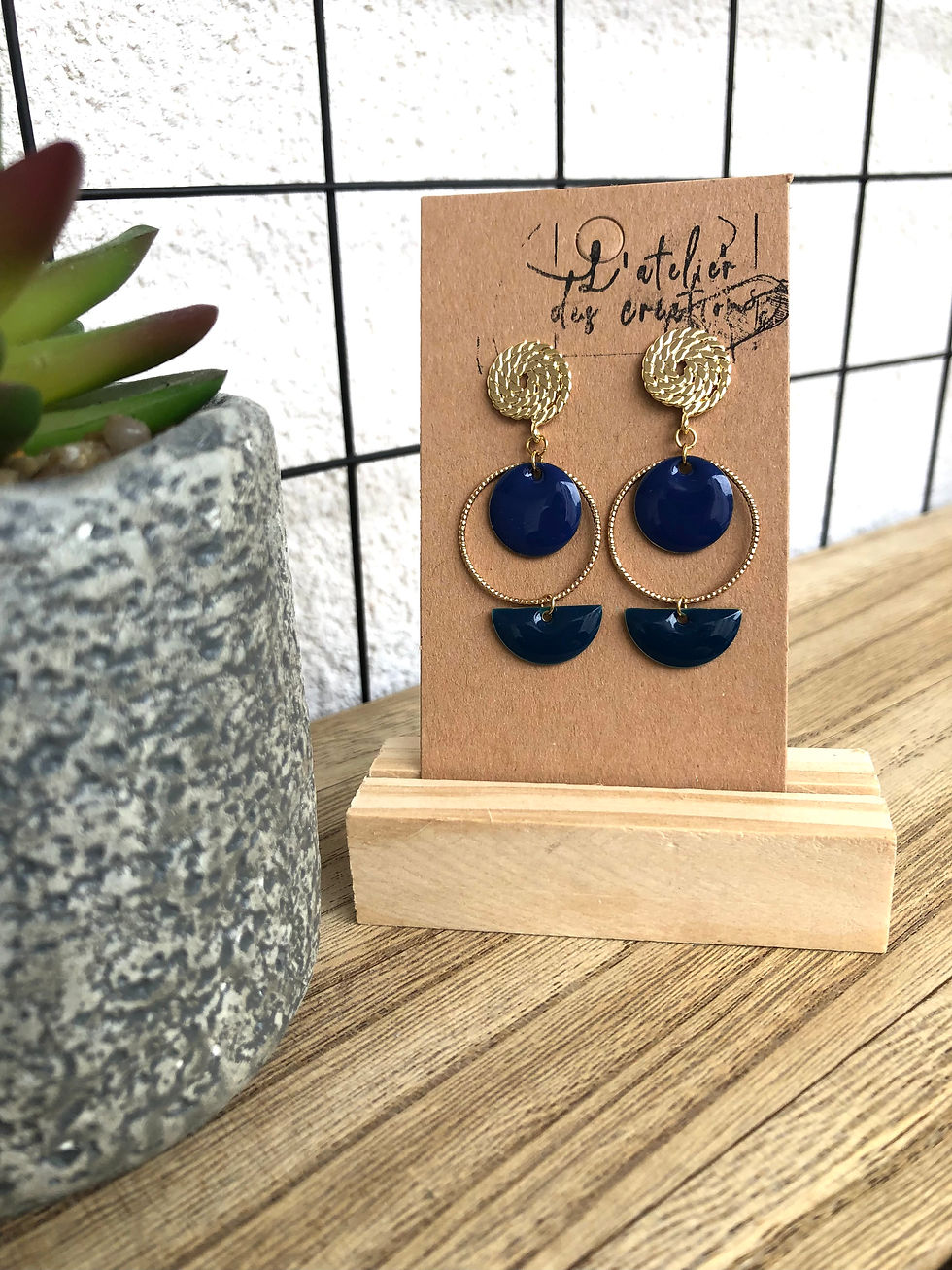 Miniature : Clous d’oreilles CORDE 