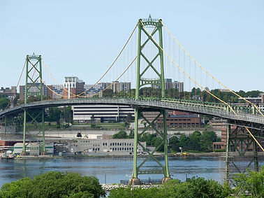Macdonald_Bridge_in_Halifax_(19191320333).jpg