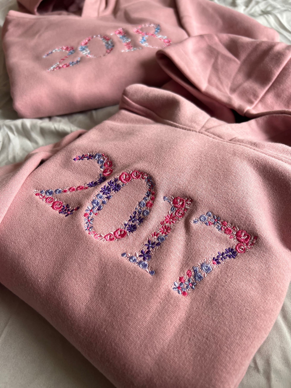 Miniature : sweat pull personnalisé brodé broderie 