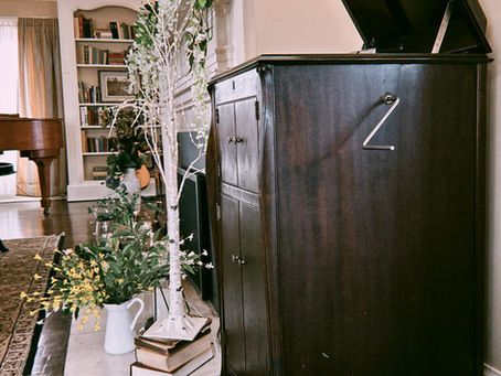 The Vintage Charm of Our 1920's Victrola