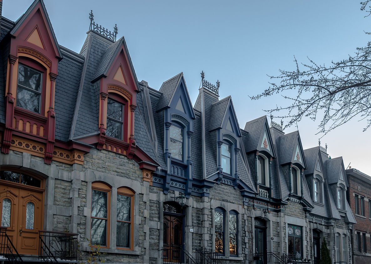 colorful-victorian-houses-in-square-saint-louis-2023-11-27-04-59-19-utc.jpg